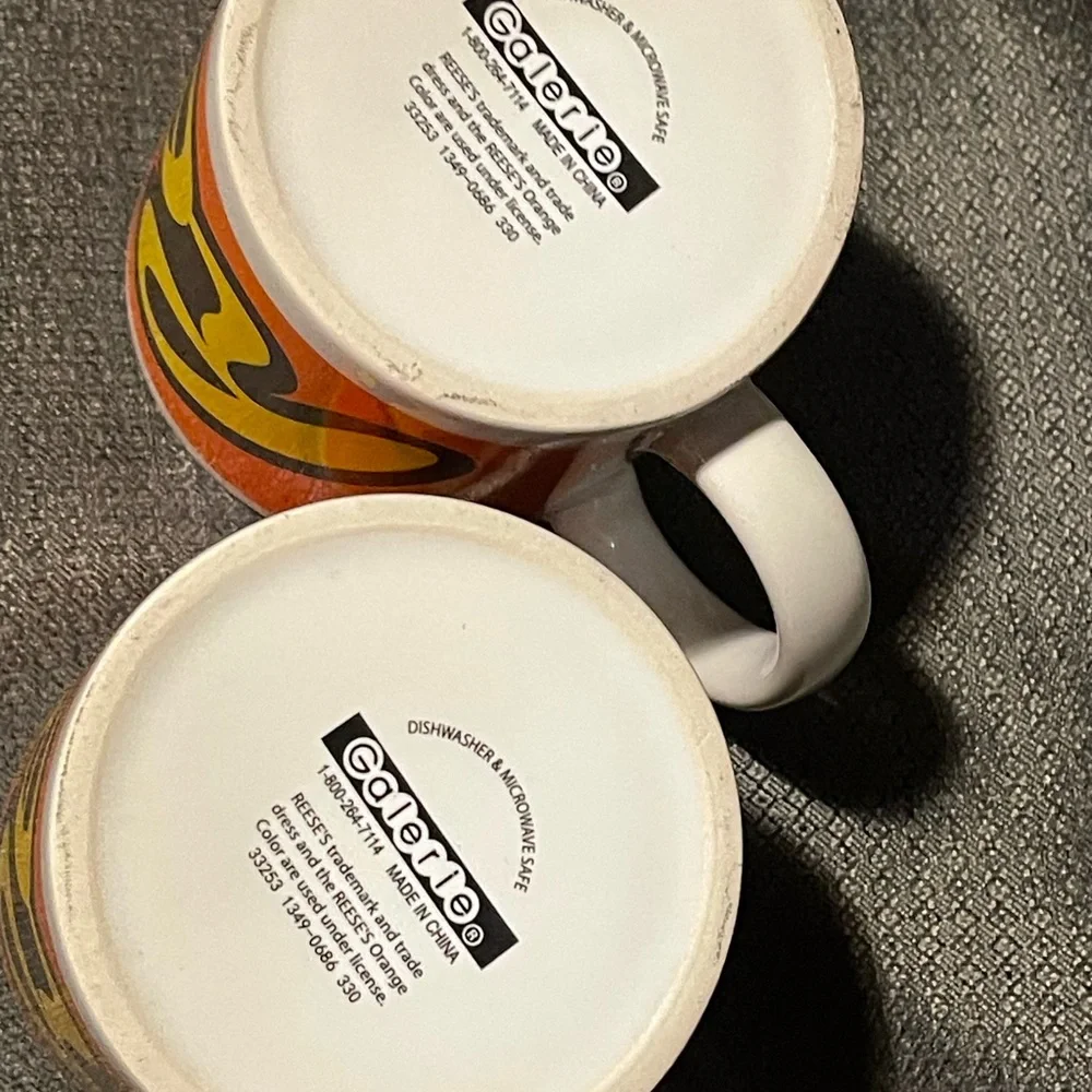 Pair of Reese’s candy mugs.
